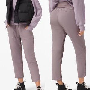 Lululemon studio crop